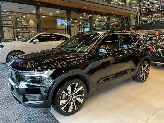 Carro P8 RECHARGE ELECTRIC BEV PURE AWD