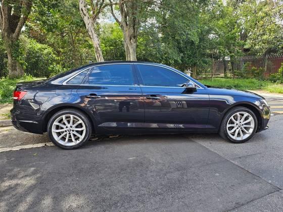 Carro 2.0 TFSI AMBIENTE GASOLINA 4P S TRONIC