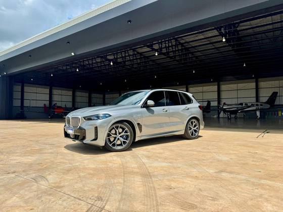 Carro 3.0 I6 TURBO HÍBRIDO XDRIVE50E M SPORT AUTOMÁTICO
