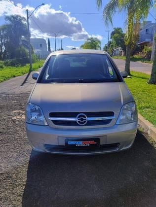 Carro 1.8 MPFI 16V GASOLINA 4P MANUAL