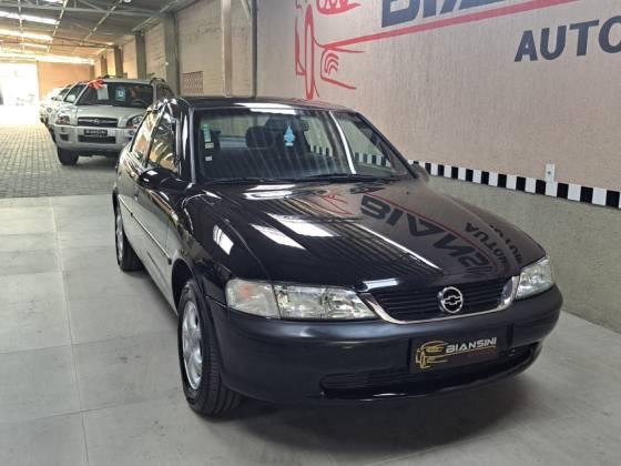 Carro 2.0 MPFI GLS 8V GASOLINA 4P MANUAL