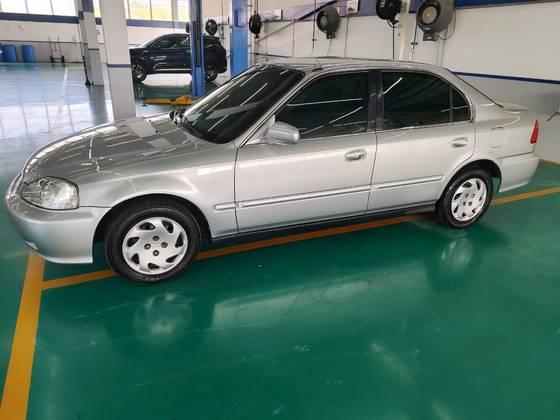 Carro 1.6 LX 16V GASOLINA 4P AUTOMÁTICO