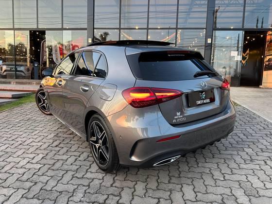 Carro 1.3 MHEV AMG LINE 7G-DCT