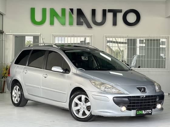 Carro 2.0 ALLURE SW 16V GASOLINA 4P MANUAL