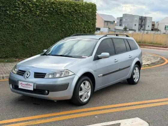 Carro 2.0 DYNAMIQUE GRAND TOUR 16V GASOLINA 4P MANUAL