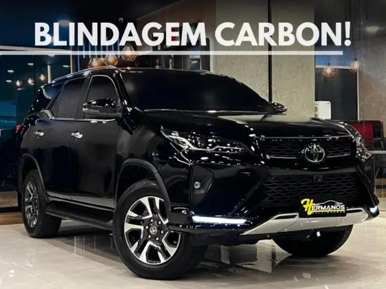 Carro 2.8 D-4D TURBO DIESEL SRX PLATINUM 7L 4X4 AUTOMÁTICO