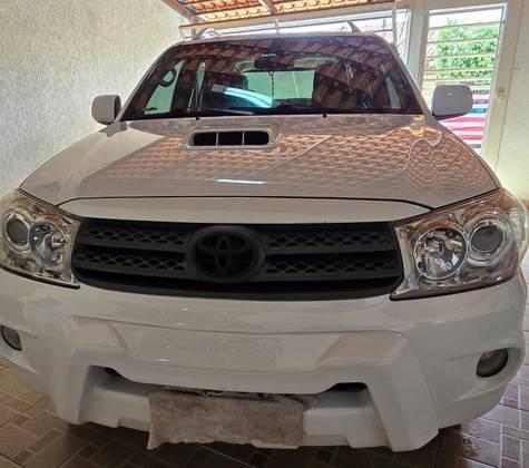 Carro 3.0 SRV 4X4 7 LUGARES 16V TURBO INTERCOOLER DIESEL 4P AUTOMÁTICO