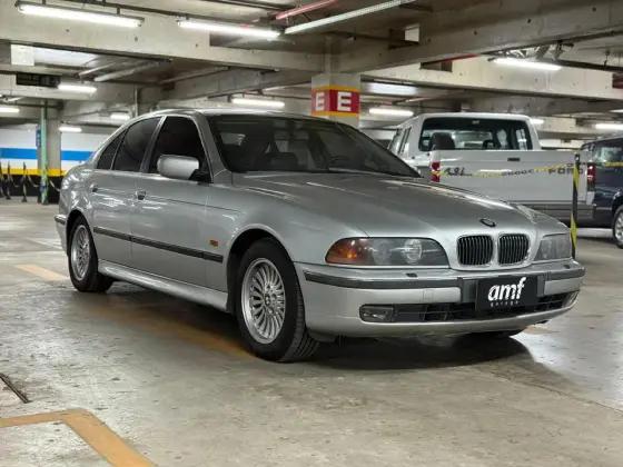 Carro 4.4 PROTECTION SEDAN V8 32V GASOLINA 4P AUTOMÁTICO