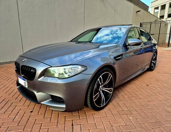 Carro 4.4 V8 32V GASOLINA 4P AUTOMÁTICO