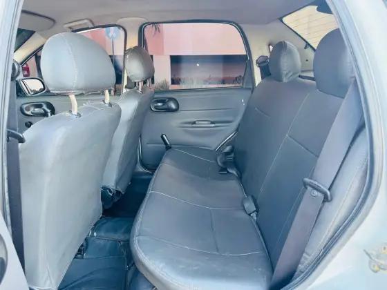 Carro 1.0 MPFI LS 8V FLEX 4P MANUAL