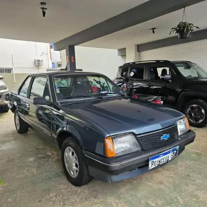 Carro 1.6 SL/E HATCH ÁLCOOL 2P MANUAL