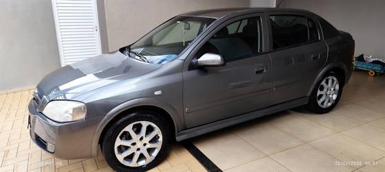 Carro 2.0 MPFI ADVANTAGE 8V FLEX 4P MANUAL