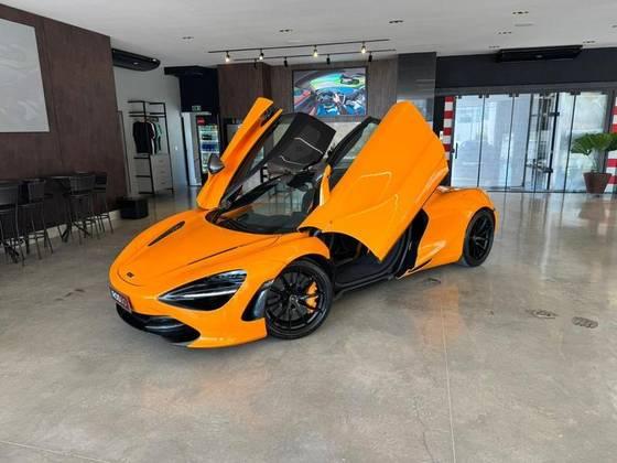 Carro 4.0 V8 TURBO GASOLINA SSG