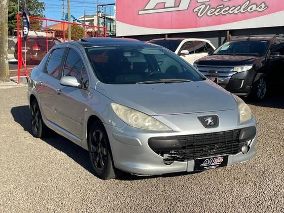 Carro 1.6 PRESENCE SEDAN 16V FLEX 4P MANUAL