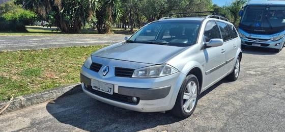 Carro 2.0 DYNAMIQUE GRAND TOUR 16V GASOLINA 4P AUTOMÁTICO