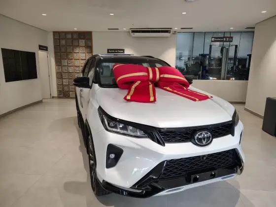 Carro 2.8 D-4D TURBO DIESEL DIAMOND 7L 4X4 AUTOMÁTICO