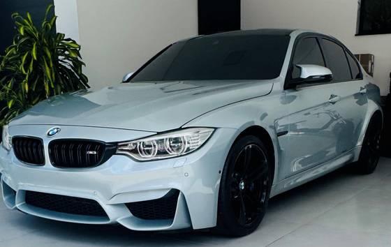 Carro 3.0 I6 GASOLINA SEDAN AUTOMÁTICO