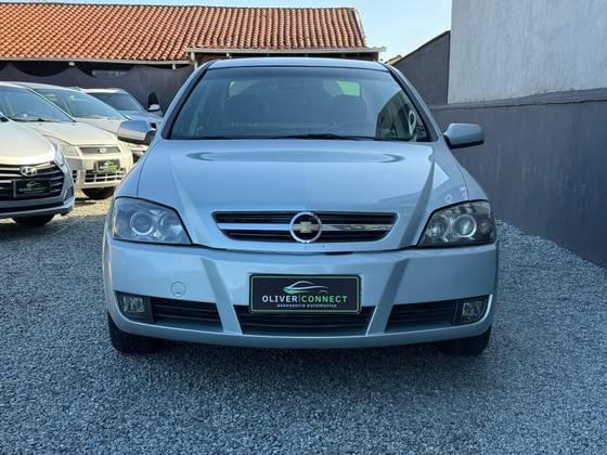 Carro 2.0 MPFI ADVANTAGE 8V FLEX 4P MANUAL