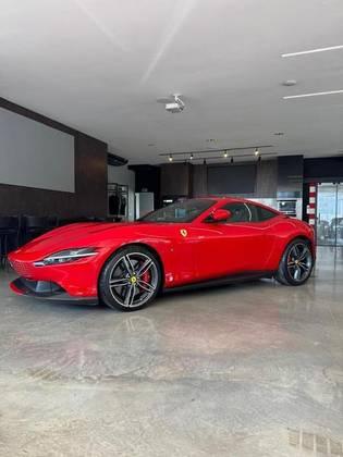 Carro 3.9 V8 TURBO GASOLINA F1-DCT