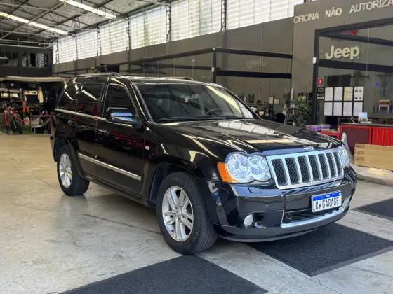 Carro 5.7 OVERLAND HEMI 4X4 V8 16V GASOLINA 4P AUTOMÁTICO