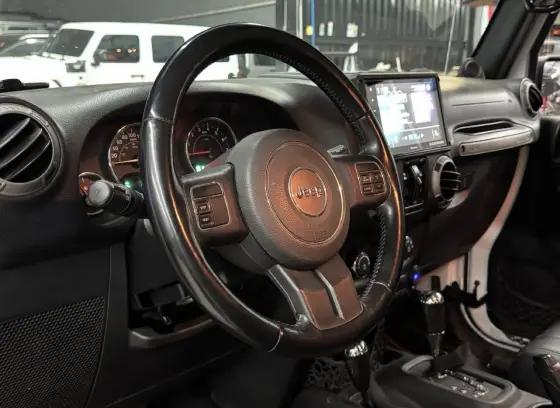 Carro 3.6 UNLIMITED SPORT 4X4 V6 GASOLINA 4P AUTOMÁTICO