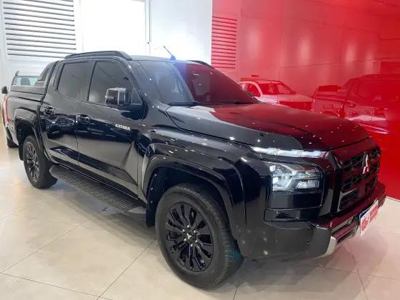 Carro 2.4 BITURBO DIESEL CD KATANA 4X4 AUTOMÁTICO