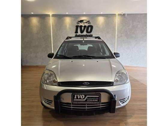 Carro 1.6 MPI FIRST HATCH 8V FLEX 4P MANUAL