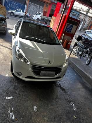 Carro 1.6 GRIFFE 16V FLEX 4P MANUAL