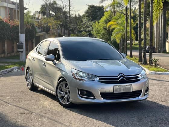 Carro 1.6 EXCLUSIVE 16V TURBO GASOLINA 4P AUTOMÁTICO