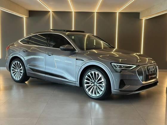 Carro ELÉTRICO SPORTBACK PERFORMANCE QUATTRO