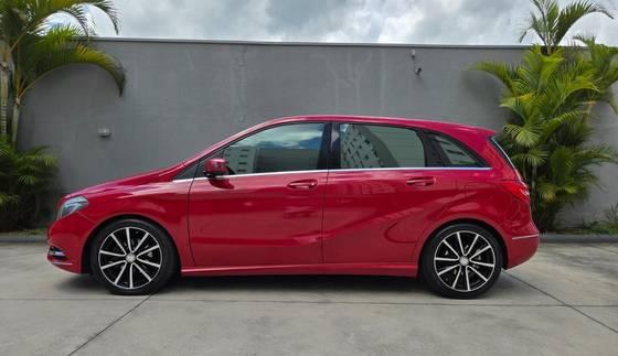 Carro 1.6 SPORT TURBO GASOLINA 4P AUTOMÁTICO