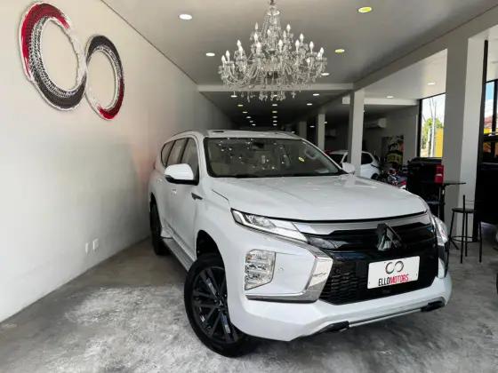 Carro 2.4 16V MIVEC TURBO DIESEL LEGEND BLACK AWD AUTOMÁTICO