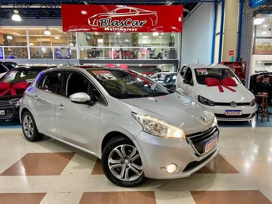 Carro 1.6 GRIFFE 16V FLEX 4P AUTOMÁTICO