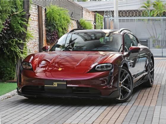 Carro 4 CROSS TURISMO ELÉTRICO