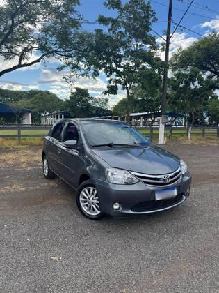 Carro 1.5 XLS 16V FLEX 4P MANUAL