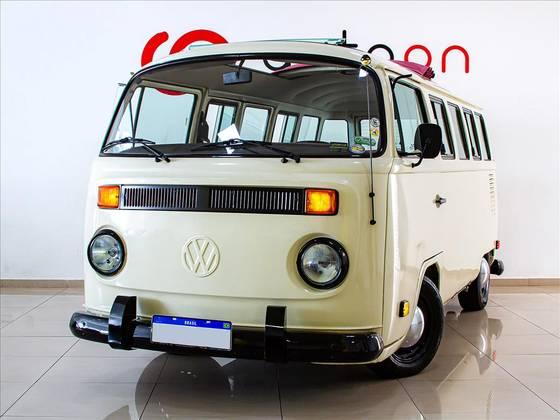 Carro 1.6 LUXO 8V GASOLINA 3P MANUAL