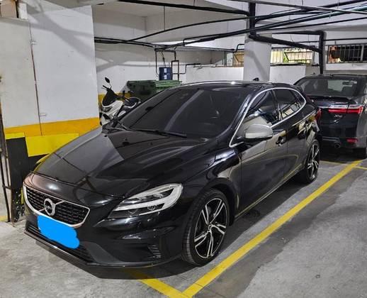 Carro 2.0 T5 R-DESIGN GASOLINA 4P AUTOMÁTICO