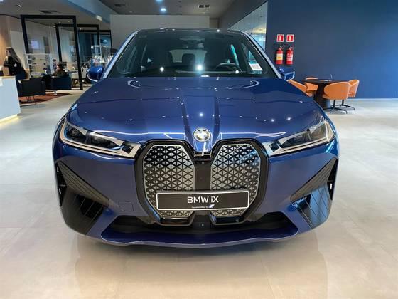 Carro ELÉTRICO XDRIVE50 SPORT