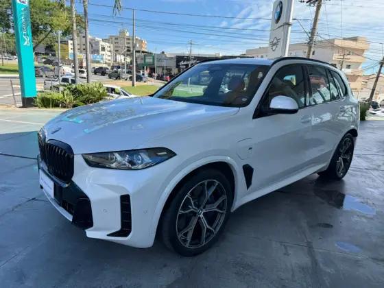 Carro 3.0 I6 TURBO HÍBRIDO XDRIVE50E M SPORT AUTOMÁTICO