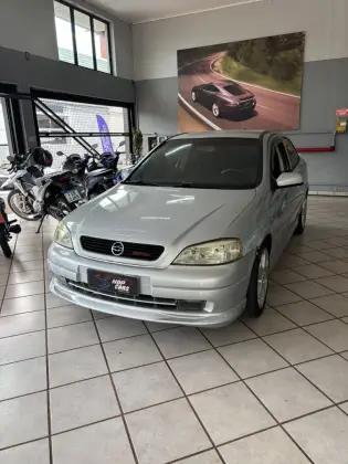 Carro 1.8 MPFI GL 8V GASOLINA 2P MANUAL