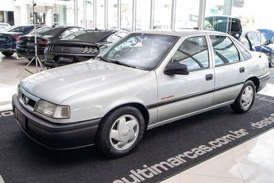 Carro 2.0 MPFI GLS 8V GASOLINA 4P MANUAL