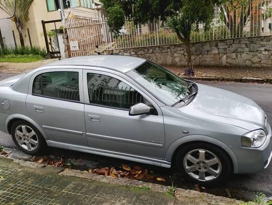 Carro 2.0 MPFI ELEGANCE 8V FLEX 4P AUTOMÁTICO