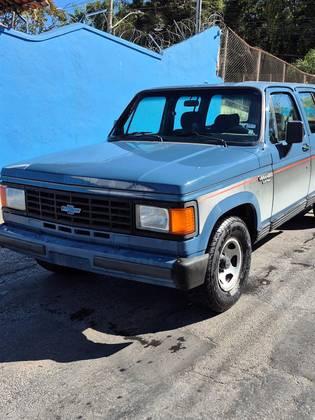 Carro 4.1 CUSTOM DE LUXE 8V GASOLINA 4P MANUAL