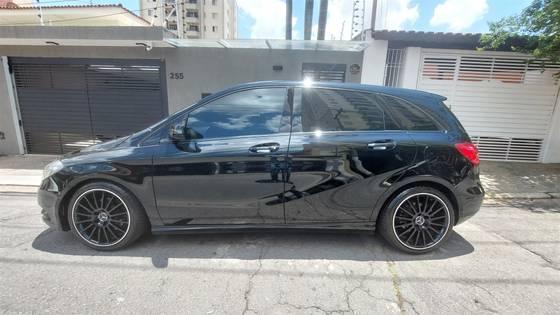 Carro 1.6 SPORT TURBO GASOLINA 4P AUTOMÁTICO