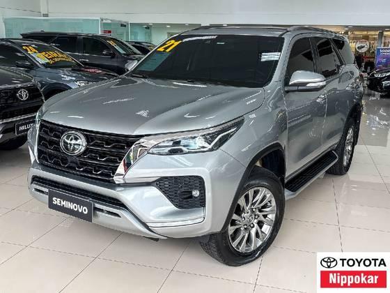 Carro 2.8 D-4D TURBO DIESEL SRX 7L 4X4 AUTOMÁTICO