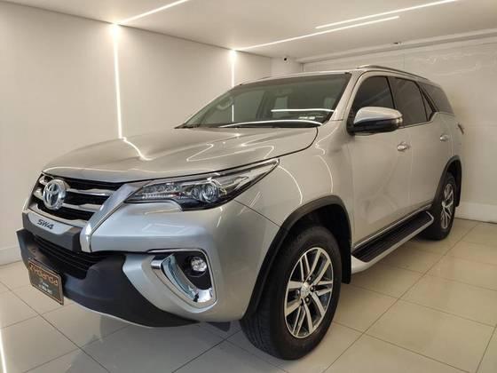 Carro 2.8 SRX 4X4 16V TURBO INTERCOOLER DIESEL 4P AUTOMÁTICO