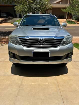 Carro 3.0 SRV 4X4 7 LUGARES 16V TURBO INTERCOOLER DIESEL 4P AUTOMÁTICO