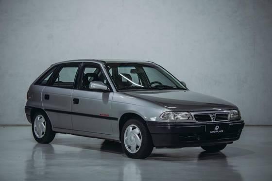 Carro 2.0 MPFI GLS 8V GASOLINA 4P MANUAL