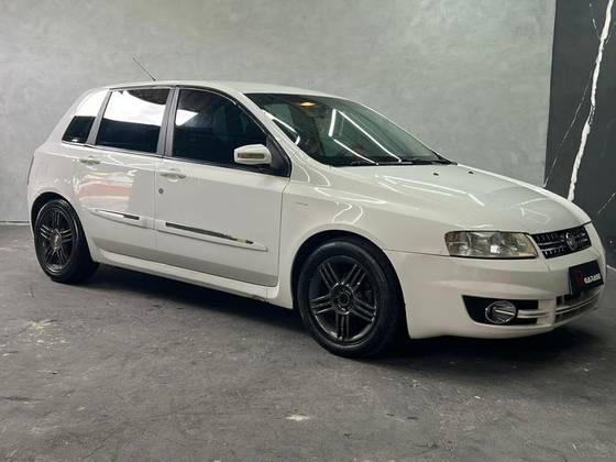 Carro 1.8 MPI 8V FLEX 4P MANUAL