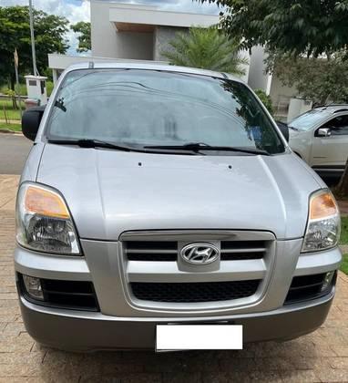 Carro 2.5 HSV 7 LUGARES 8V TURBO INTERCOOLER DIESEL 3P MANUAL